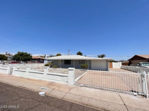 8313 29th Ave, Phoenix, AZ 85051-3907