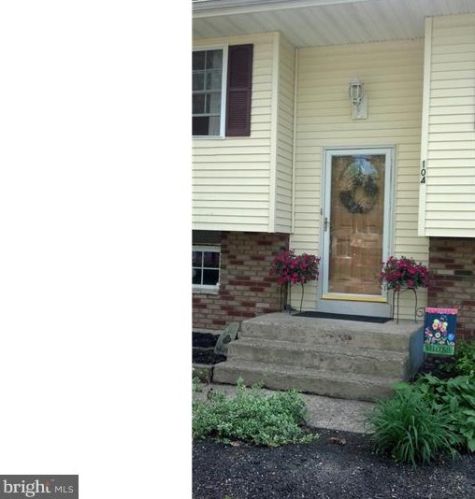 104 California Trl, Browns Mills, NJ 08015-5644
