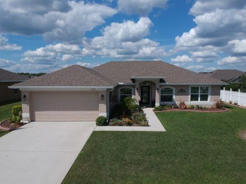 6935 Wirevine Dr, Brooksville, FL 34602-7558