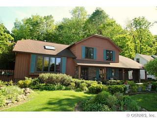 452 Judy Ann Dr, Rochester NY  14616-1947 exterior