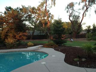 13910 Kanawyer St, Hanford, CA 93230-9392