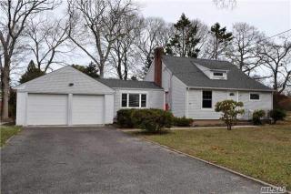 53 James St, Canaan Lake, NY 11772-2926