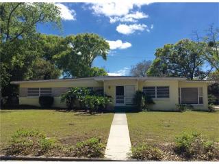 1218 Ridgecrest Rd, Orlando, FL 32806-6364