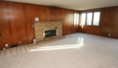 736 Cumberland Dr, Waukesha, WI 53188-2942