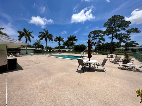 603 Hummingbird Ln, Delray Beach, FL 33445-1816