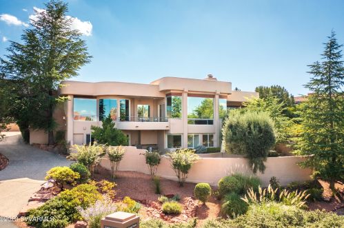 12 Linda Vis, Sedona AZ 86336-5067 exterior