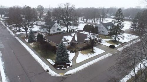 767 Elm St, Mauston, WI 53948-1808