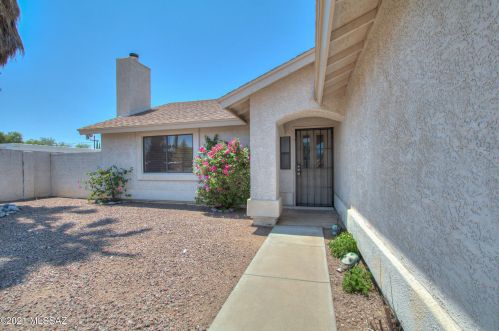 575 Sarnoff Dr, Tucson, AZ 85710-2557