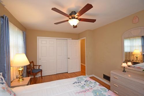 2415 Beechmont Ave, Cincinnati OH 45230-2030 exterior