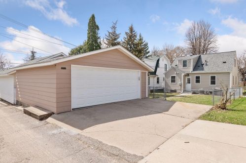 2219 Arthur St, Minneapolis MN 55418-1434 exterior