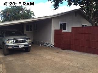 979 Kahealani St, Haiku, HI 96708-5836