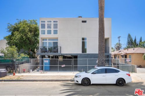 14754 Gilmore St, Van Nuys CA 91411-1520 exterior