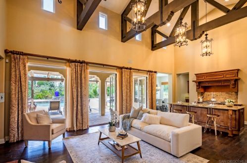 17164 Reflections Cir, San Diego, CA 92127-7003