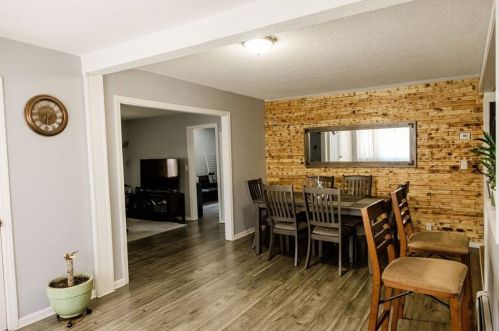 12 Haslam St, North Providence RI  02904-3218 exterior