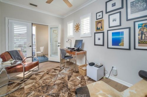 26173 Lone Rock Ct, Santa Clarita CA  91381-0647 exterior