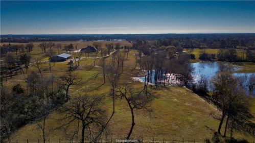 7735 Old Reliance Rd, Bryan, TX 77808