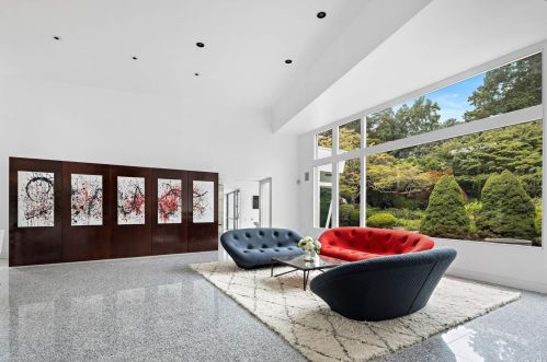 15 Wenwood Dr, Muttontown NY  11545-3129 exterior