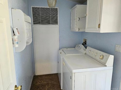 8975 Lawrence Welk Dr, Escondido CA  92026-6406 exterior