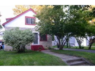 2633 Pierce St, Minneapolis, MN 55418-2904
