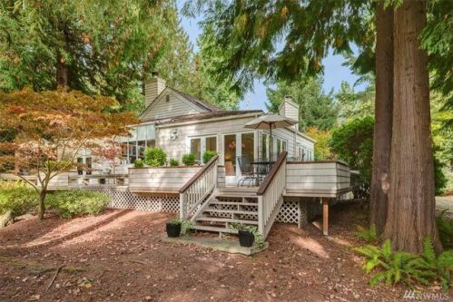 3337 Sahalee Way, Redmond WA  98074-6029 exterior