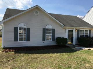 3998 Pelham Dr, Greensboro NC  27406-8150 exterior