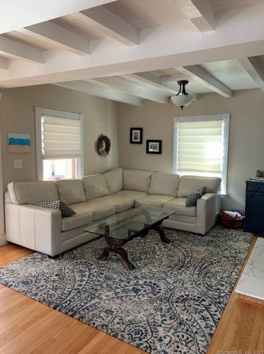 9 Grant St, Milford CT 06460-5311 exterior