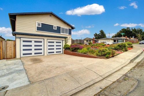 3699 Ysabel Dr, San Bruno, CA 94066-1038