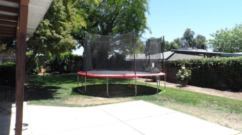 1710 Griffith Ave, Clovis CA  93611-5123 exterior