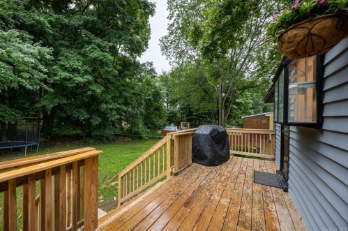 89 Gate Dr, Poughkeepsie NY  12601-5638 exterior