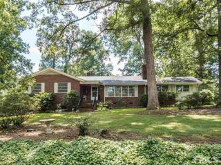 2001 Shoreline Dr, Sanford, NC 27330-8262