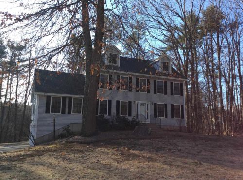 11 Nottingham Ln, Salem, NH 03079-5203