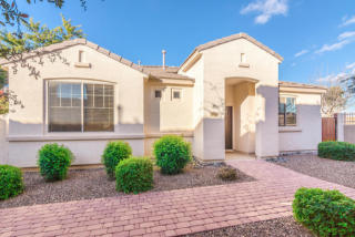 1849 Balboa Dr, Gilbert, AZ 85295-9055