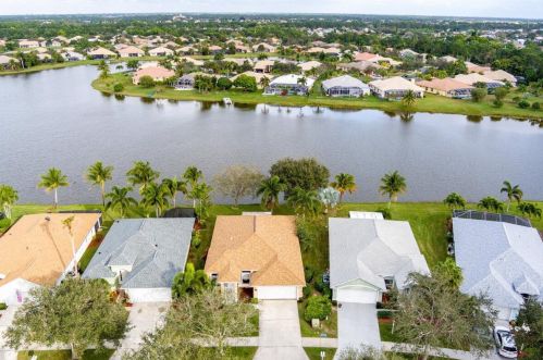 470 Sundance Trl, Port Saint Lucie, FL 34953-8220