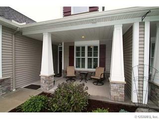274 Carriage Path Ct, Webster, NY 14580-3152