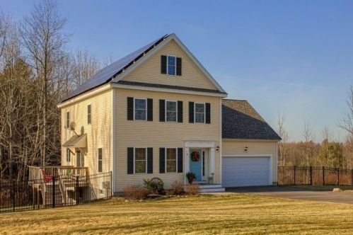 2 Nakuset Way, Princeton, MA 01541-5102