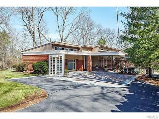 7 Greenville Rd, Scarsdale, NY 10583-1813