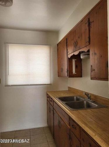 320 Campbell Ave, Tucson AZ 85718-1304 exterior