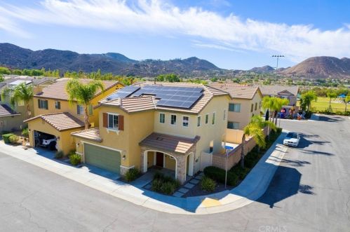 34195 Renton Dr, Lake Elsinore CA  92532 exterior