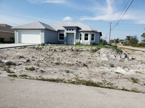 4000 27th St, Lehigh Acres, FL