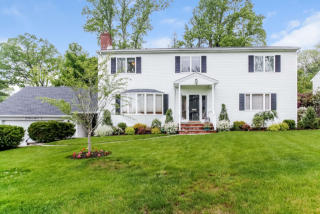 12 Revere Rd, Ardsley, NY 10502-1226