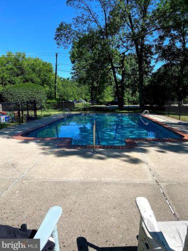 335 Lancaster Ave, Downingtown PA  19335-2513 exterior