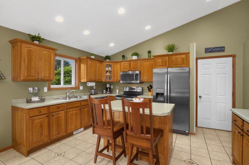 812 Western Ave, Holmen, WI 54636-7326