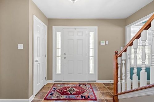 2014 White Oak Cir, Canonsburg, PA 15317-6218