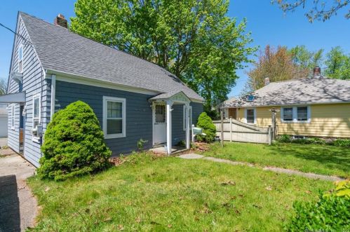 119 Old Point Rd, Milford, CT 06460-5517