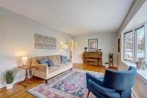 521 Orchard Dr, Madison, WI 53711-1316
