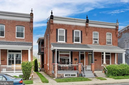 208 Duke St, Ephrata, PA 17522-2030