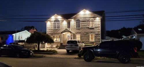 31 Evergreen Pl, Deer Park, NY 11729-3707