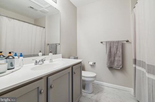 37 Dare Ln, Pottstown PA  19465-6601 exterior