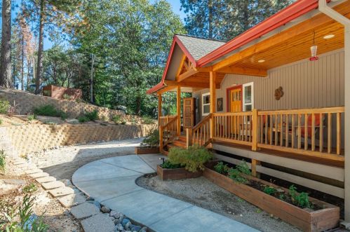 6466 Coe Ct, Michigan Bluff CA  95631-9663 exterior