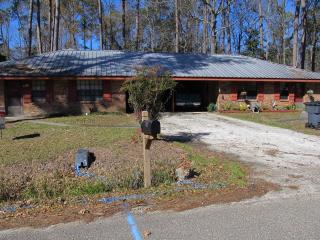 1356 Clausel St, Mandeville LA  70448-3915 exterior
